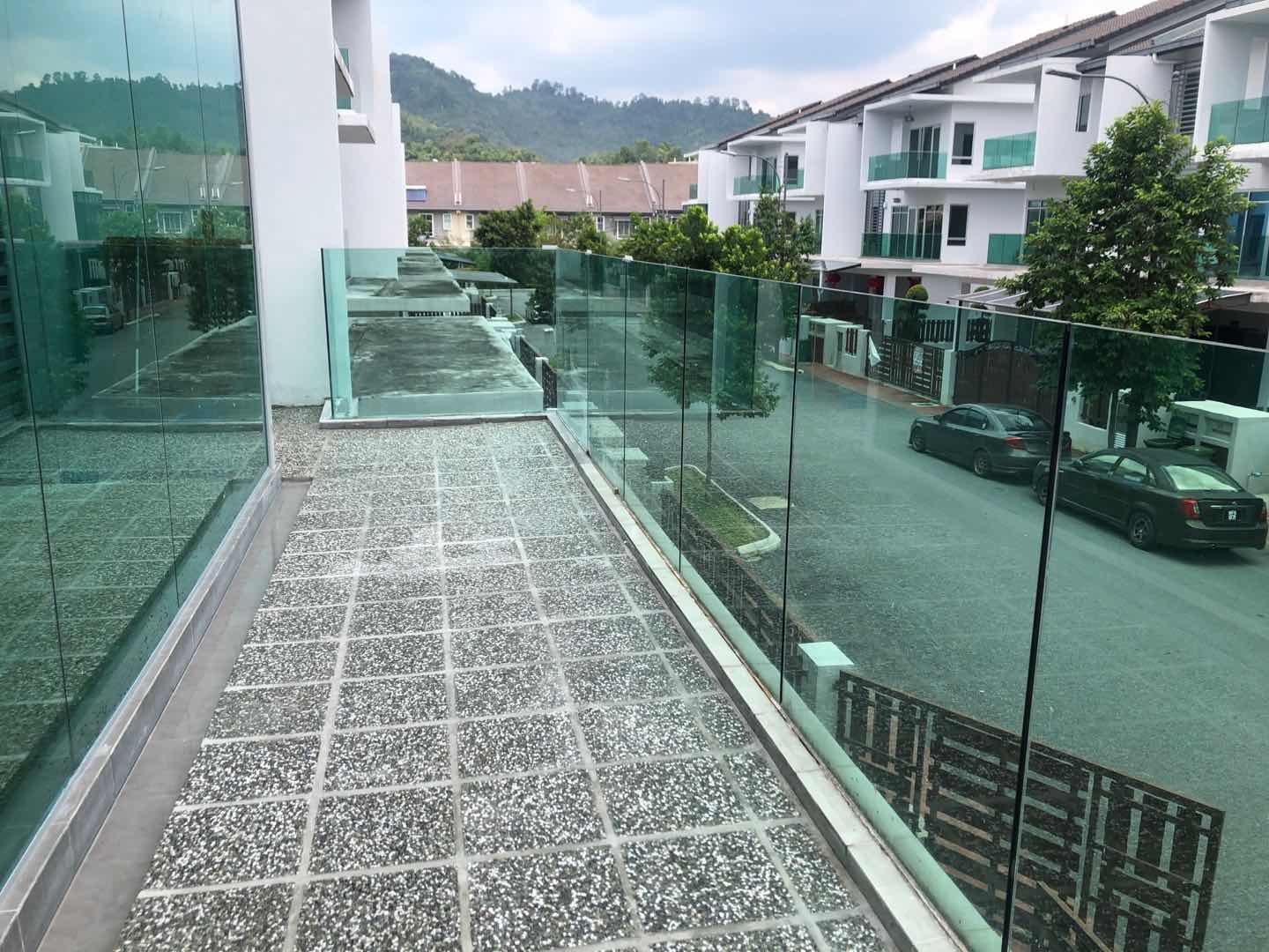 玻璃定制